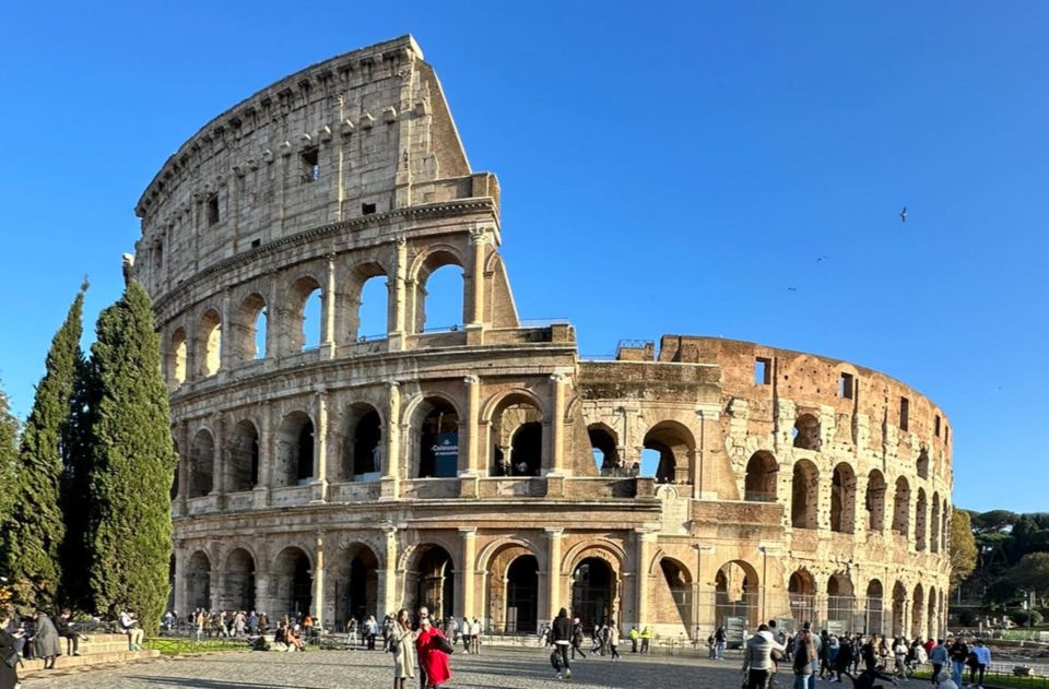 Colosseum Underground, Arena Floor and Ancient Rome - Exploring the Colosseums Underground Tunnels