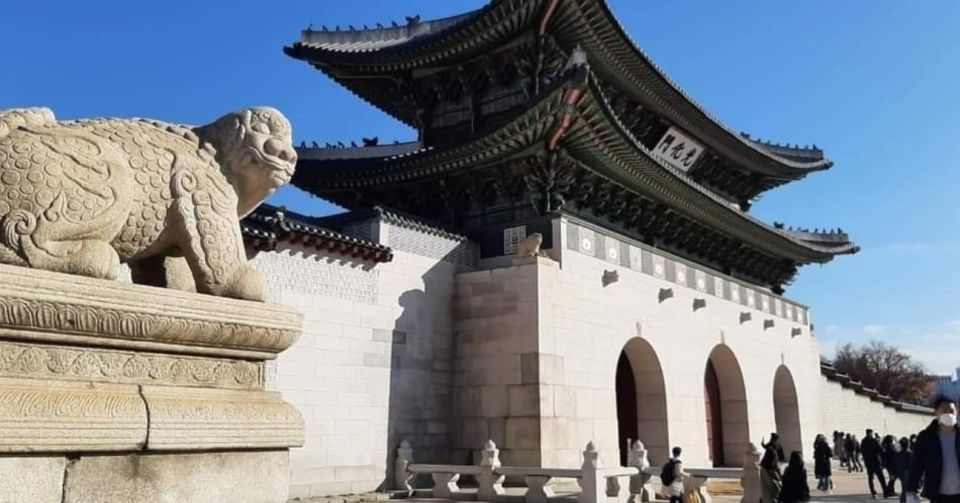 Gyeongbok Palace, Seochon With Hanbok Rental Walking Tour - Full Description of the Tour
