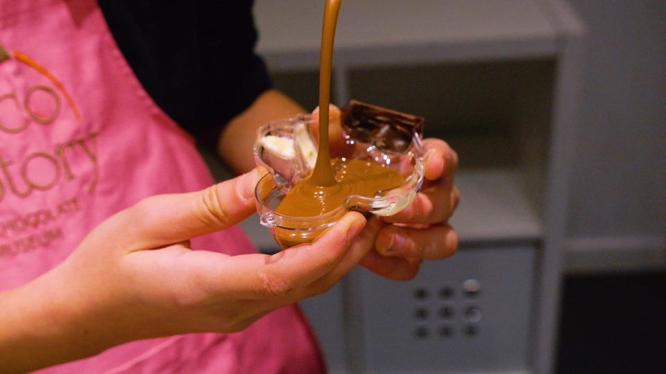 Paris: 45-minute Chocolate Making Workshop at Choco-Story - Creating Your Own Chocolate Bar
