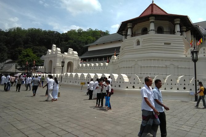 Private All Inclusive Day Trip Kandy & With Your Selected Attractions - Inclusions