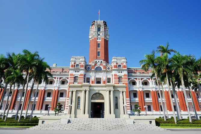 4-Hour Morning Cycling Tour in Taipei