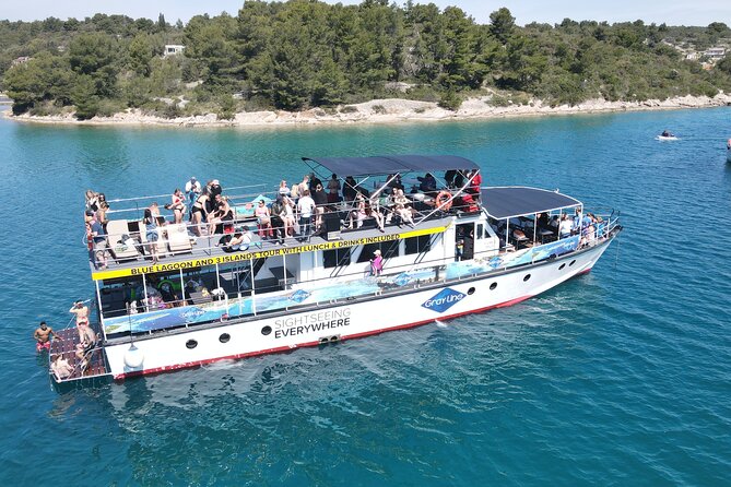 Blue Lagoon, Shipwreck & ŠOlta Cruise With Lunch & Unlimited Drinks From Split - Pet Policy
