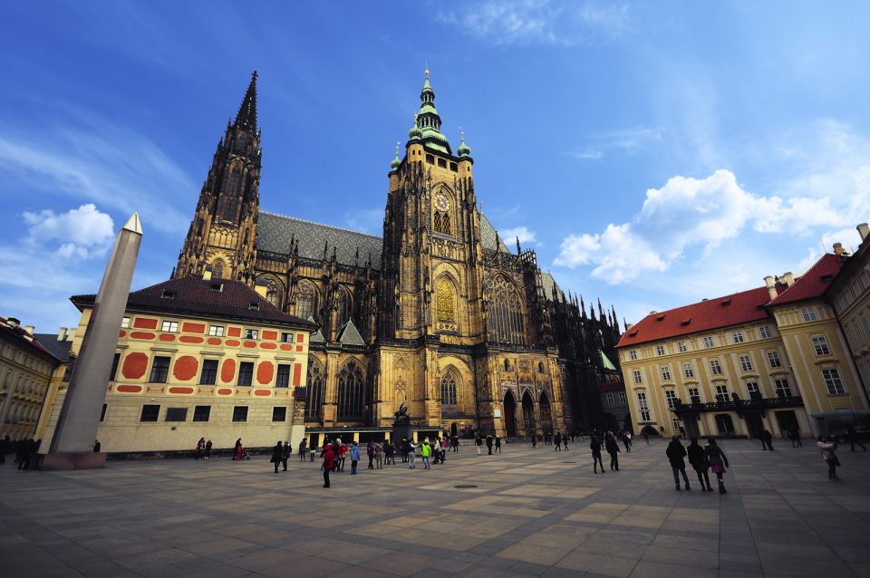 Full-Day Private Trip From Vienna to Prague - Tour The Sum Up
