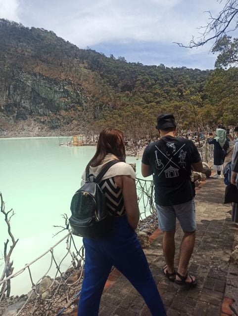 South Bandung: Volcano, Hot Spring, Mud Bathing & Lake Tour - Experiencing Glamping Lakeside