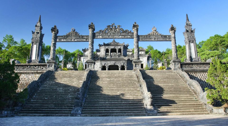 7 Must See Places in Hue With English Speaking Driver - Tomb of Tu Duc