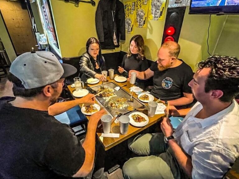 Shinjuku: Explore the Hidden Local Bars – 3.5 Hours