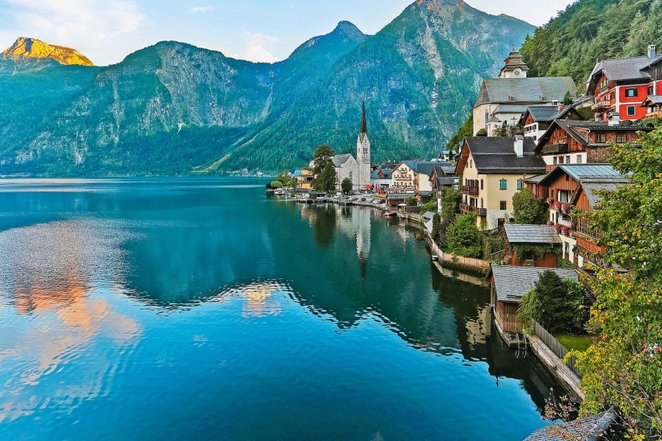 Vienna: Hallstatt & Alpine Peaks Day Trip With Skywalk Lift - Free Time for Lunch and Exploration