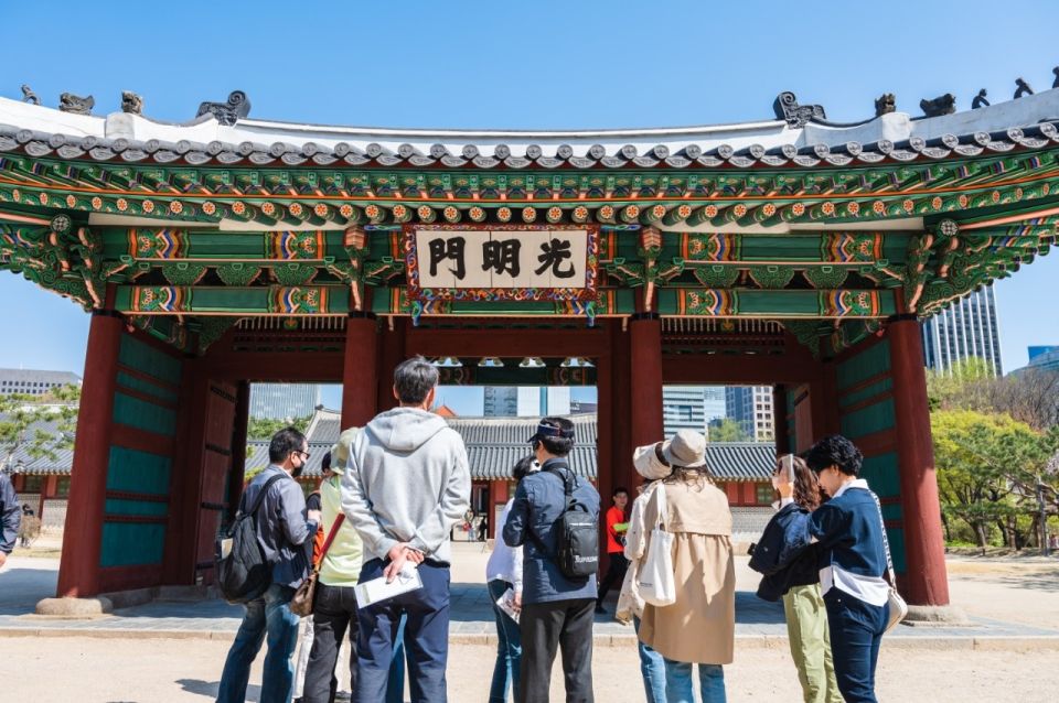 Seoul: Deoksugung Palace History Odyssey Walking Tour - Frequently Asked Questions