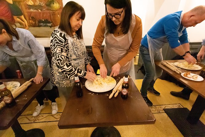 A Small-Group Ravioli and Tagliatelle Workshop in Naples - Good To Know