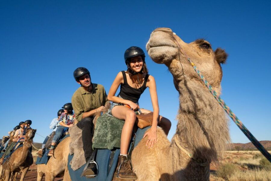 Alice Springs: Guided Outback Camel Ride