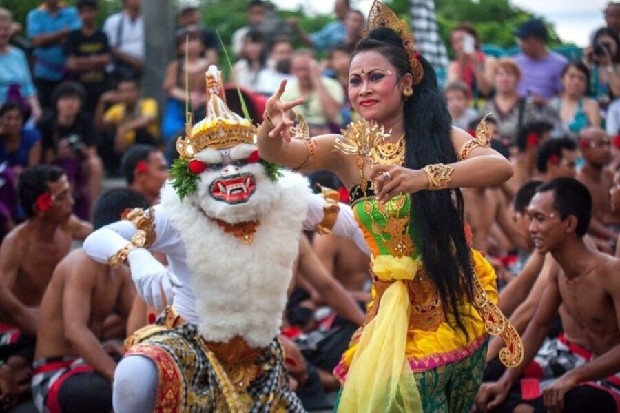 Bali: Private Trip to Uluwatu & Kecak Fire Dance - Good To Know