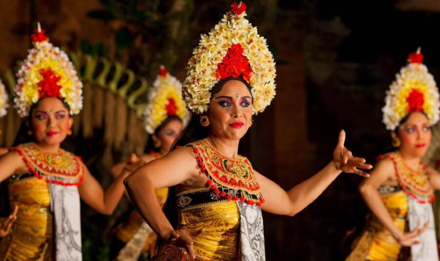 Bali: Ubud Palace Legong Dance Show Ticket - Good To Know