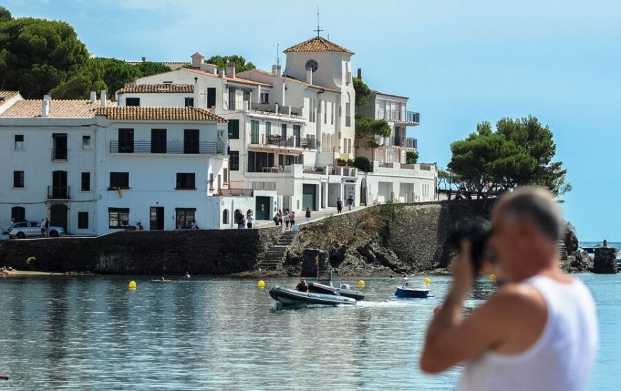 Barcelona: Dali Museum, House and Cadaques Guided Tour - Good To Know