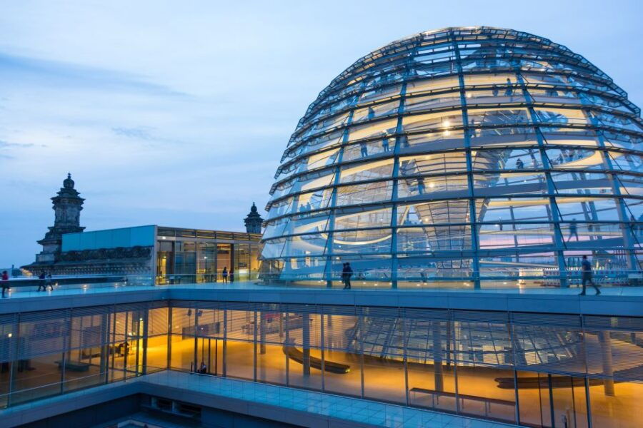 Berlin: Rooftop Aperitif at Käfer Restaurant Reichstag - Good To Know
