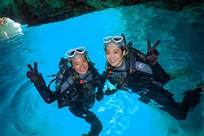 Blue Cave Experience Diving [Charter System / Boat Holding] I Am Very Satisfied With the Beautiful - Quick Takeaways