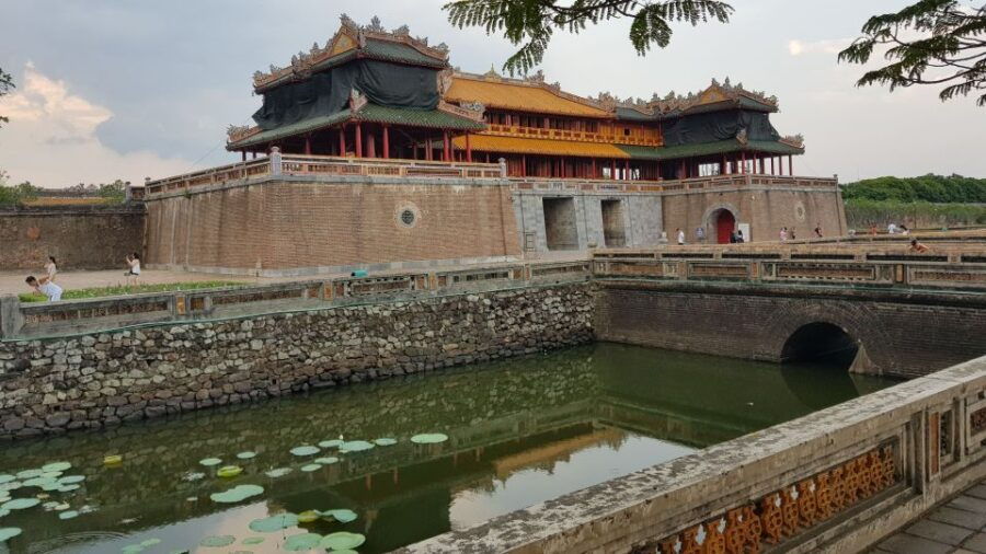 Bus Hue to Da Nang (One Way) - Good To Know