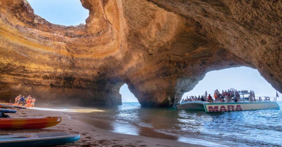 Catamaran Cruise: Caves and Coastline to Benagil