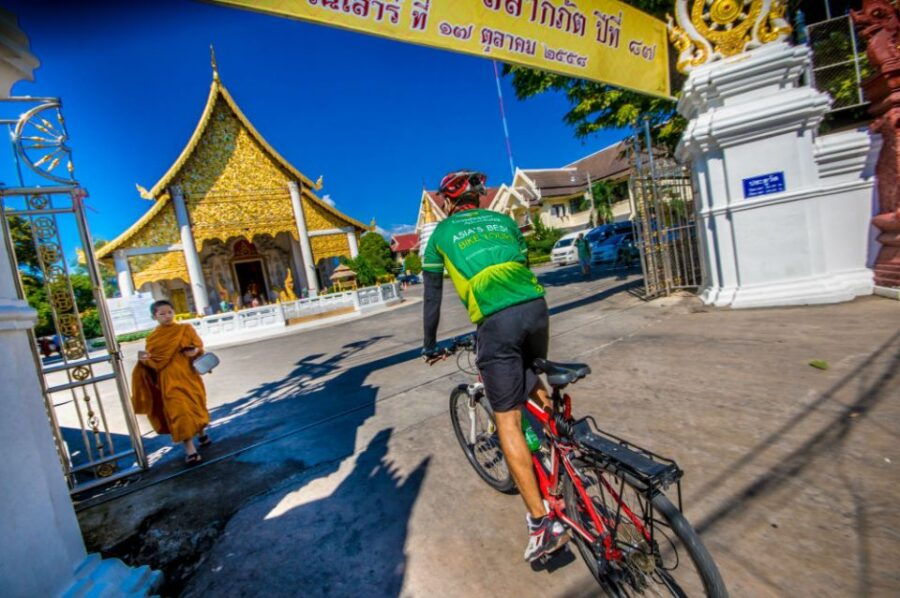 Chiang Mai: Historic Old City 4-Hour Bike Tour