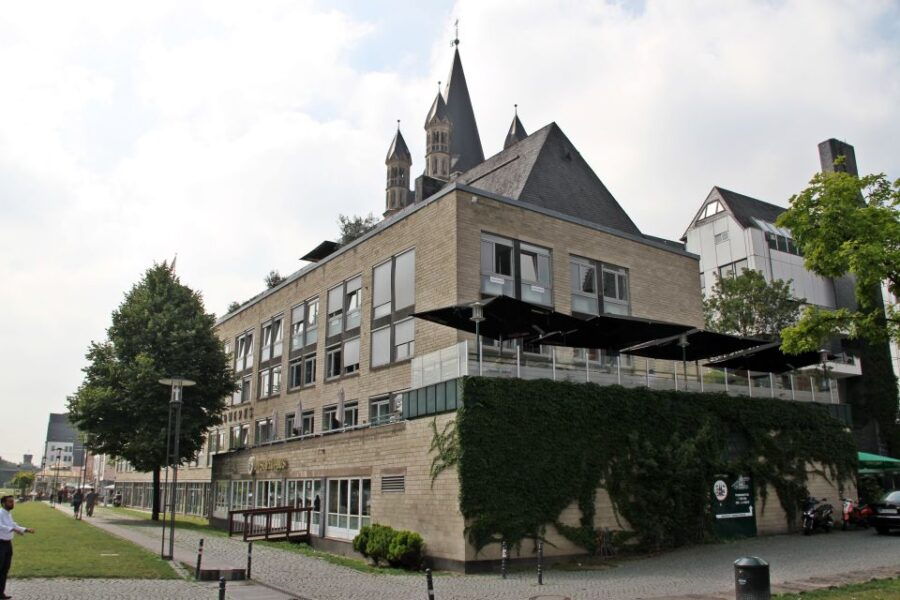 Cologne: Brewery Tour With Beer Tasting and Halven Hahn - Good To Know