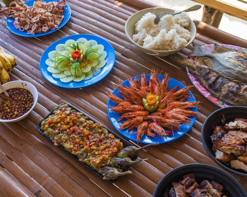 Coron: Off-Bay Islands, Lagoons and Lakes Hopping Tour