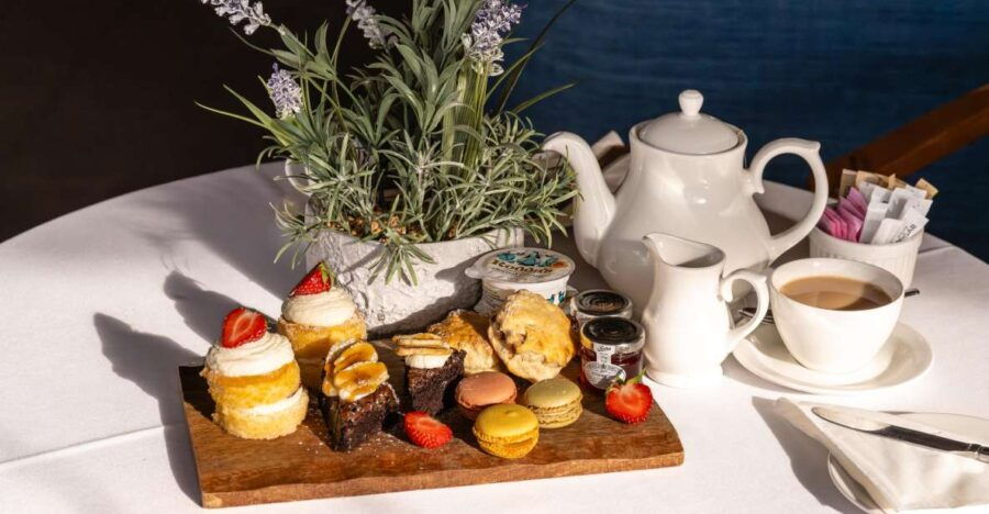 Cream Tea Brighton: View I360 Ticket and Cream Tea - Good To Know