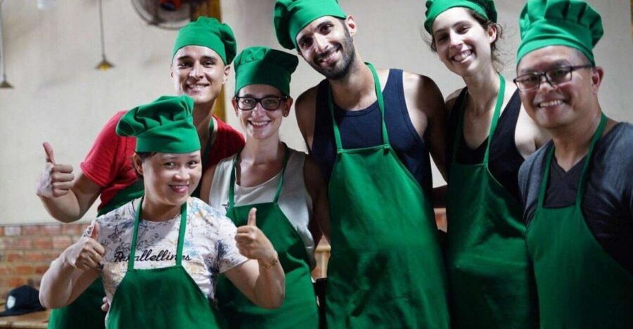 Da Nang: Cooking Class and Tasting Pho With Local Girl - Good To Know