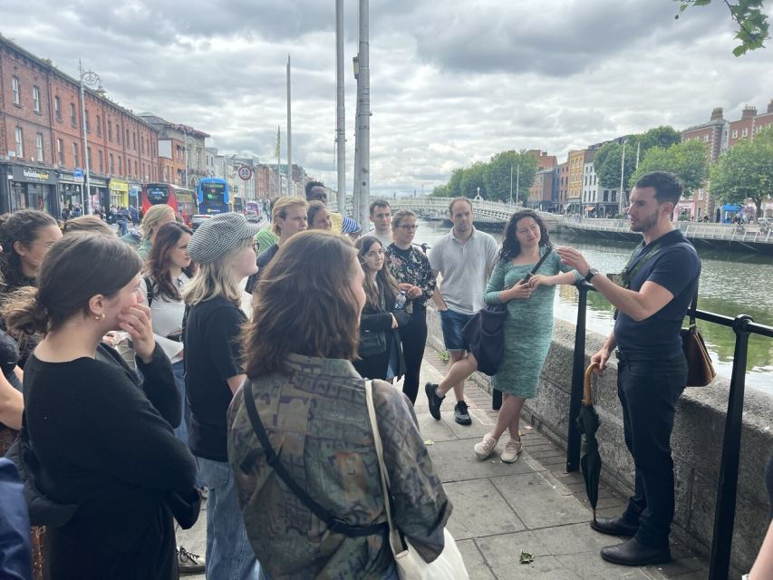 Dublin: Highlights and Hidden Gems Walking Tour