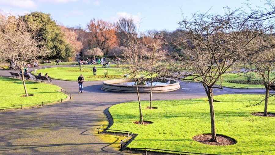 Dublin: Irish History in St Stephens Green Self-Guided Walk - Good To Know