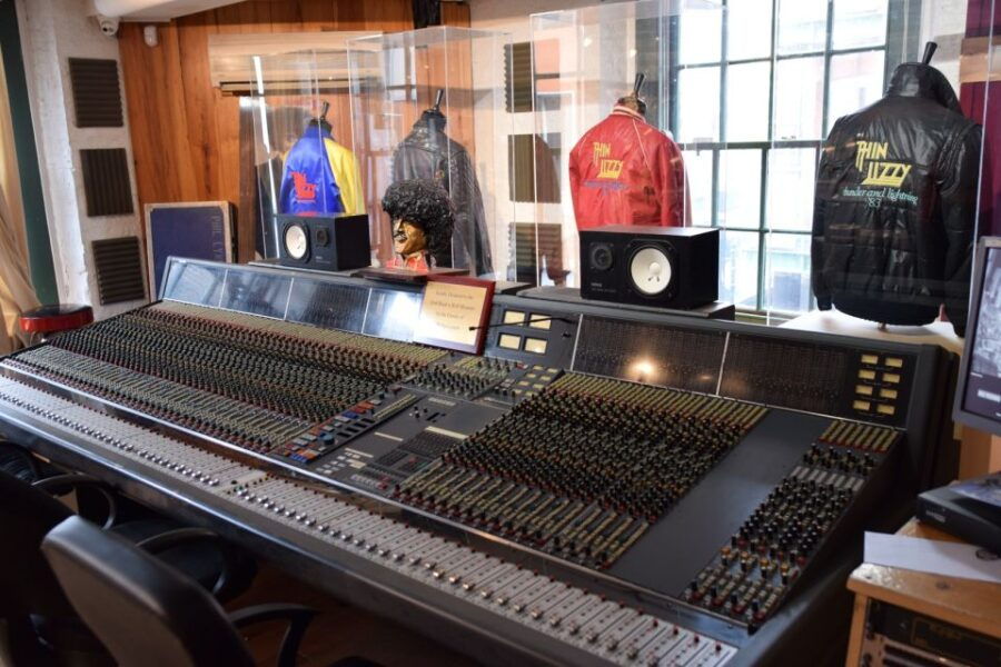 Dublin: Irish Rock 'N' Roll Museum With Tour in English - Good To Know