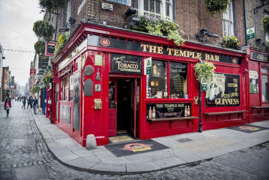 Dublin: Old Town's Famous Pubs Outdoor Escape Game - Good To Know