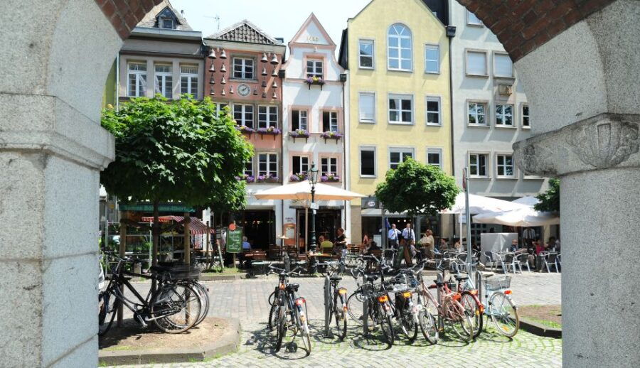 Düsseldorf: Altstadt Guided Tour - Good To Know