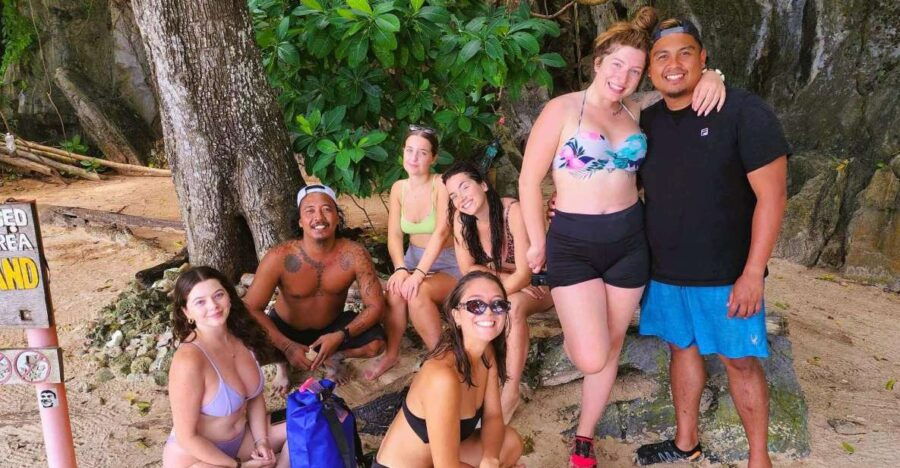 El Nido: Private Tour B - Snake Island & Cave Tour With Lunch - Good To Know