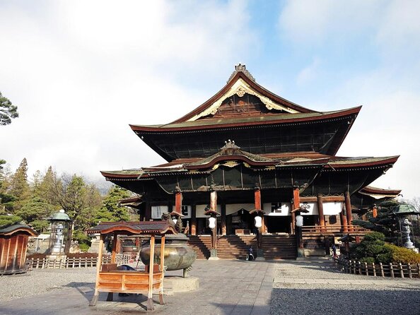 Food & Cultural Walking Tour Around Zenkoji Temple in Nagano - Good To Know