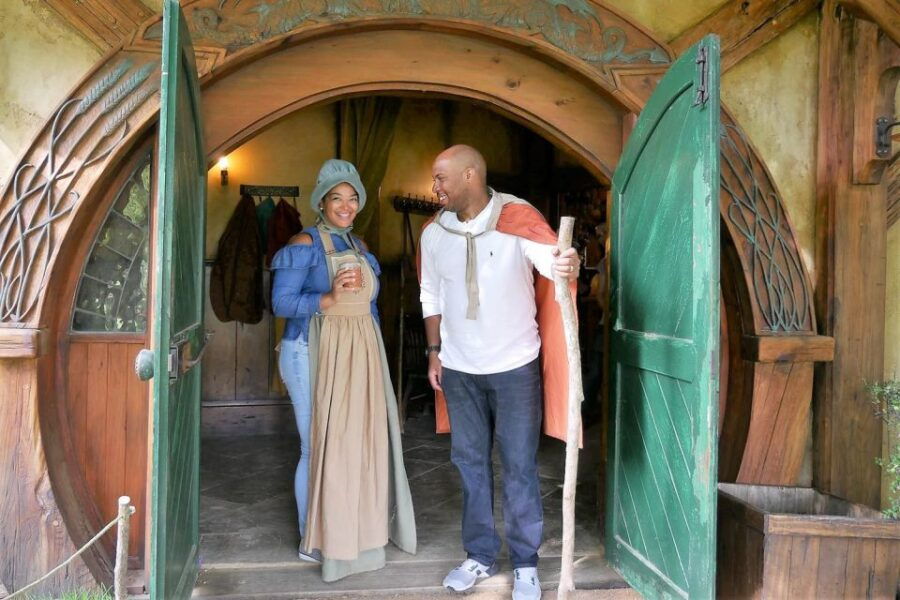From Auckland: Hobbiton & Waitomo Caves Full-Day Trip - Good To Know