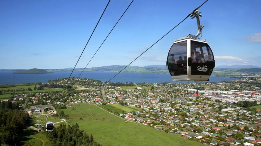 From Auckland: Transfer to Rotorua With Waitomo Caves Tour - Good To Know