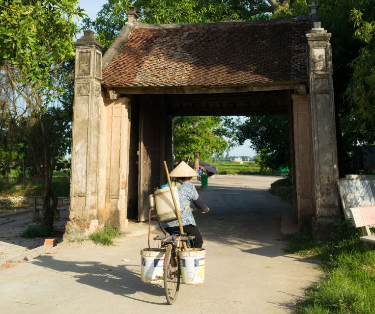 From Hanoi: Duong Lam Ancient Village Tour - Good To Know
