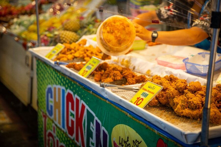 From Khao Lak: Phuket Big Buddha & Weekend Market (Naka)