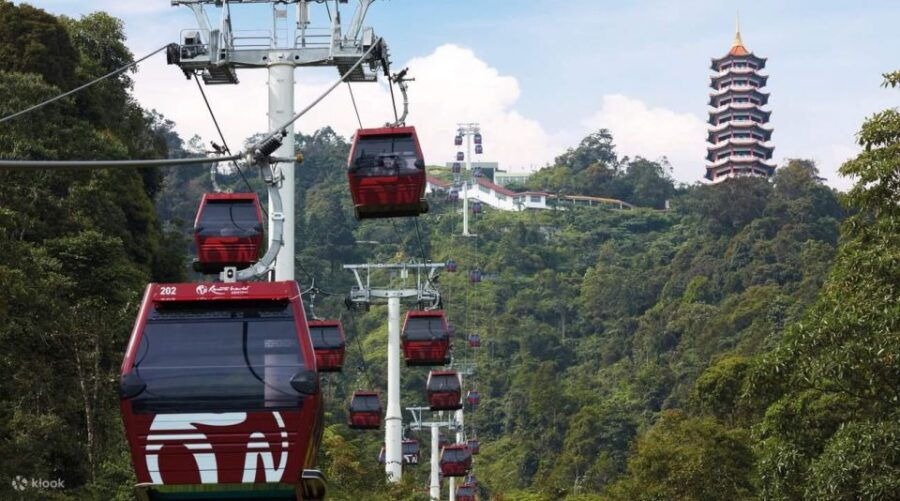 From Kuala Lumpur: Genting Highlands Day Tour & Gondola Ride