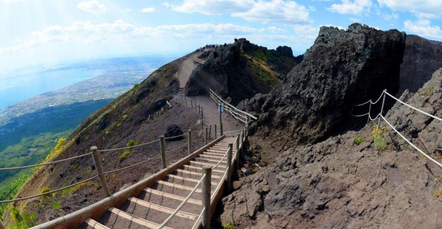From Pompei: Vesuvius Easy Tour Transfer