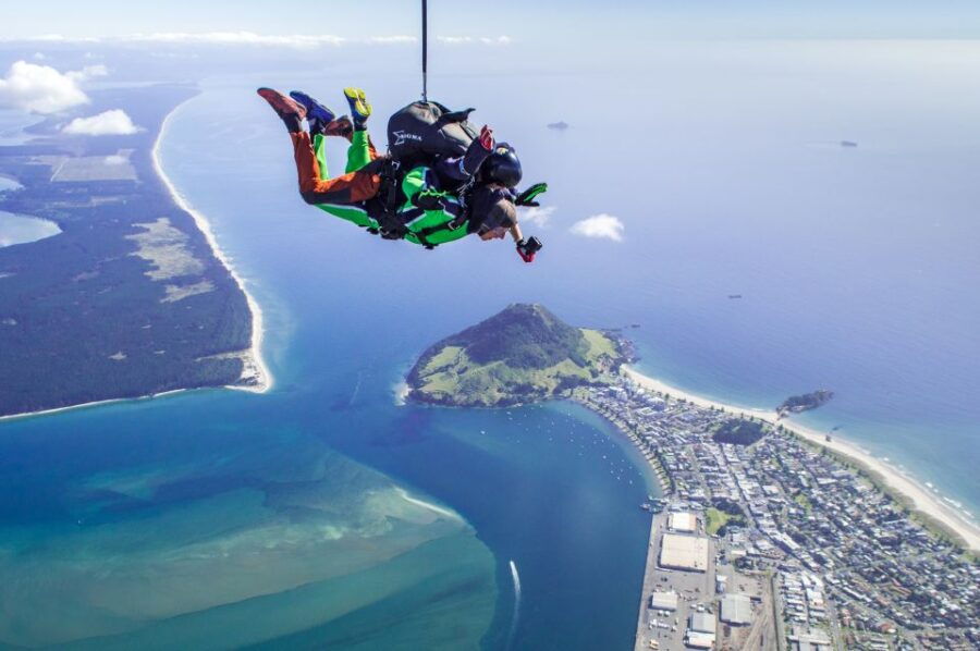 From Tauranga: Skydive Over Mount Maunganui - Good To Know