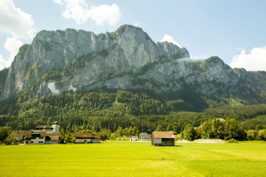 From Vienna: Day Tour of Salzburg