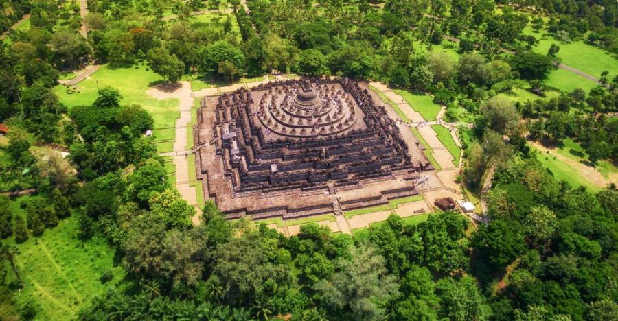 From Yogyakarta: Borobudur Sunrise Half Day Tour With Pickup - Good To Know