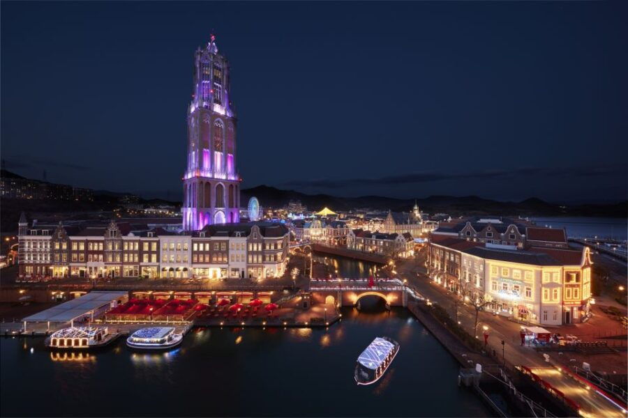 Fukuoka: Huis Ten Bosch Theme Park Ticket With Transfers - Good To Know