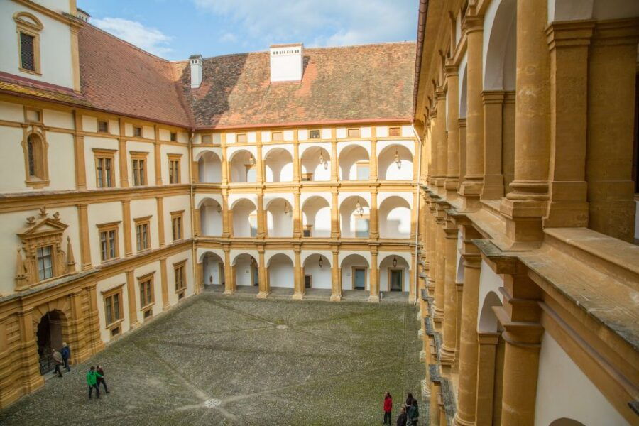 Graz: Schlossberg Private Guided Tour - Good To Know