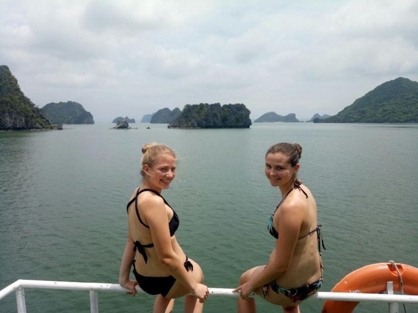 Hải Phòng: Full-Day Cruise to Lan Ha Bay and Ha Long Bay