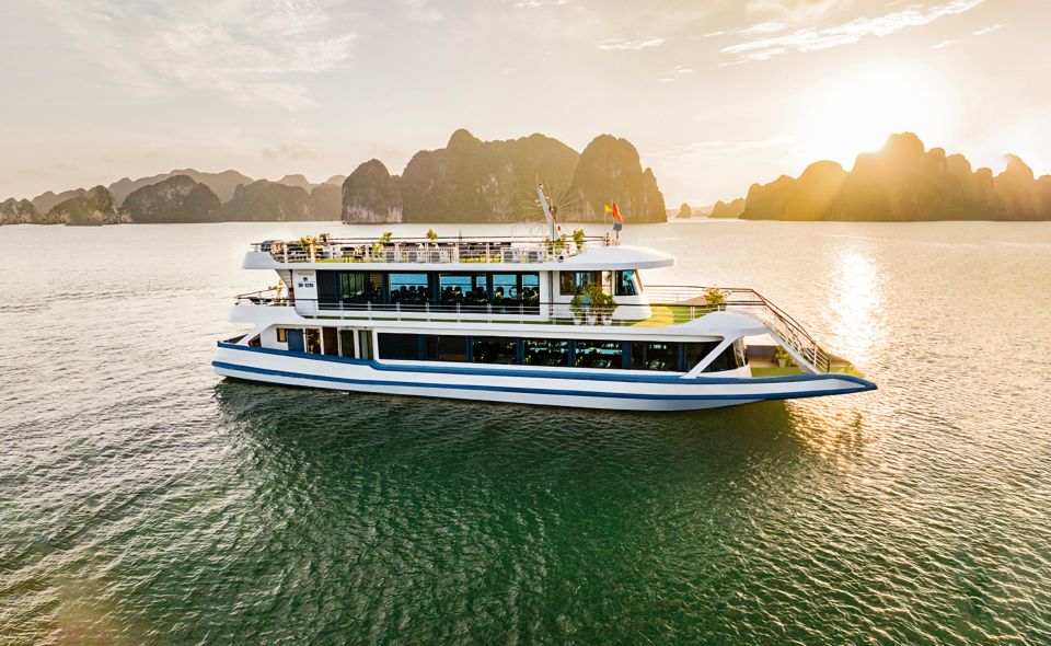 Halong Bay Luxury 5* Cruise With Kayaking & Lunch Buffet - Good To Know