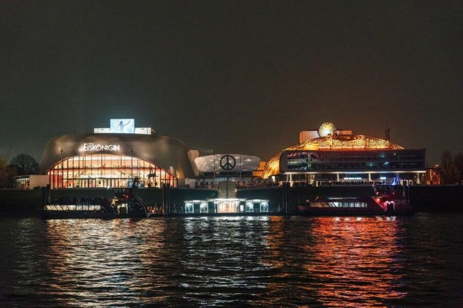 Hamburg Combi: 1,5h Evening Cruise & 2h Reeperbahn Tour - Good To Know