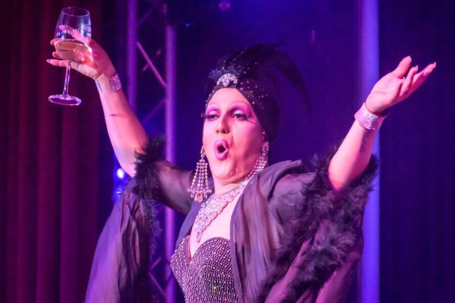 Hamburg: 'Pulverlesque' Show Ticket at Pulverfass Cabaret - Good To Know