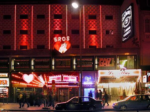 Hamburg St. Pauli and Red Light District Private Walking Tour
