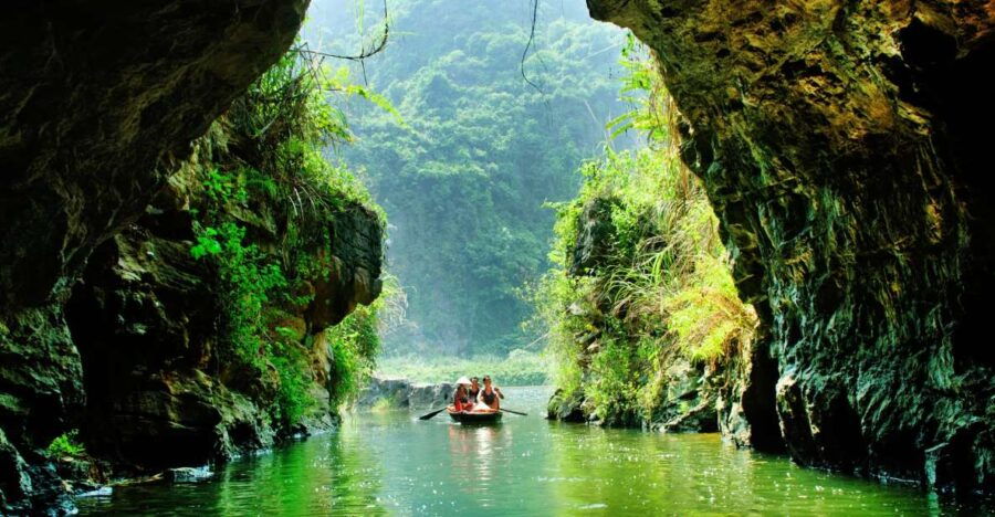 Hanoi: Full-Day Private Tam Coc Tour With Boat Ride & Lunch - Good To Know